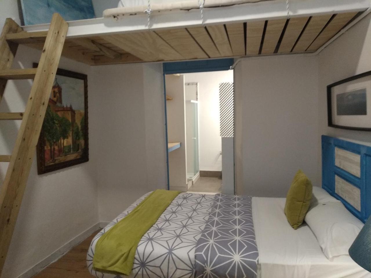 Casa 1858 Hotel Seville Room photo